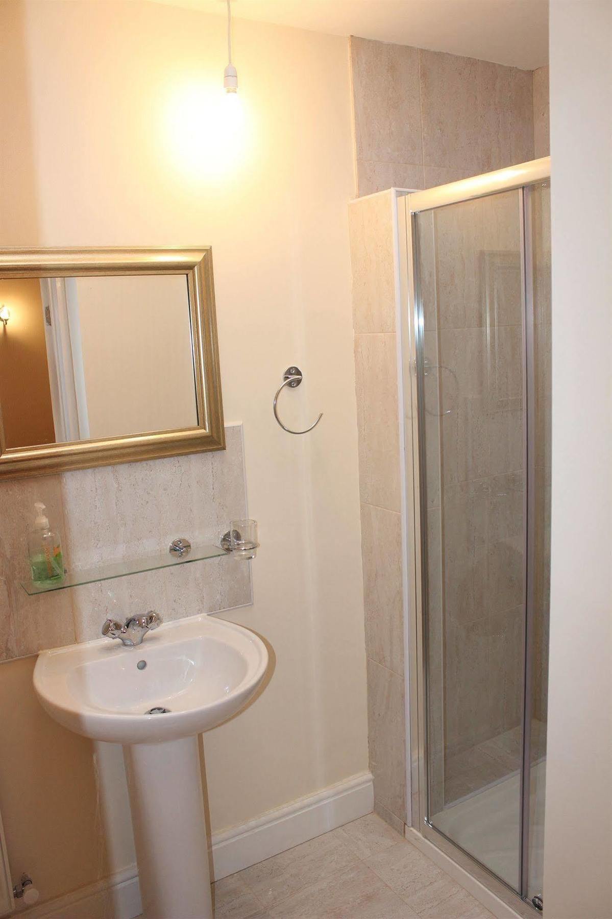 Avenue Inn Ilford Extérieur photo